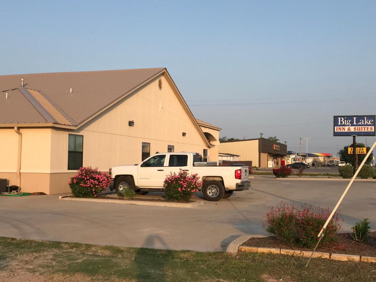 Big Lake Inn And Suites Exterior foto